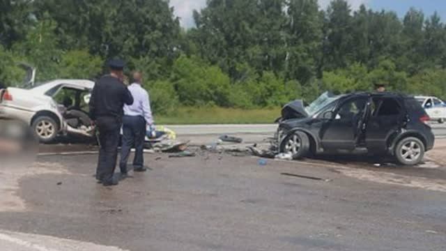 ЖИВОГО ИЗ МАШИНЫ ДОСТАЛИ ТОЛЬКО РЕБЁНКА : семь человек погибли в ДТП на трассе под Новосибирском смотреть онлайн