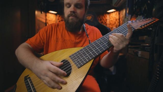 14 Струнная МУЛЬТИМЕНЗУРНАЯ Лютня Лютик из Ведьмака Отдыхает смотреть онлайн