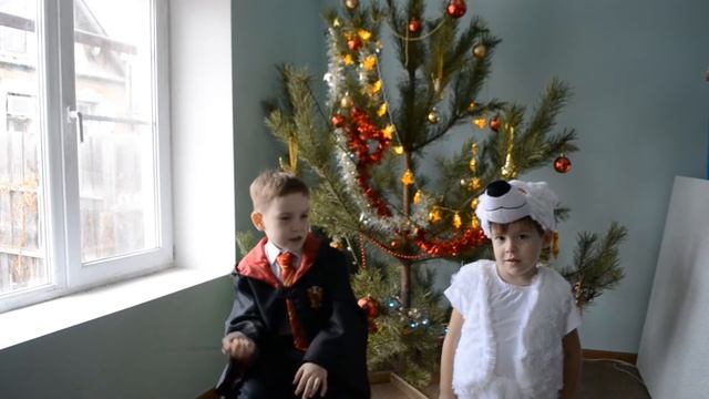Ваня Поттер делает конфетный дождь и другие приколы магия смотреть онлайн