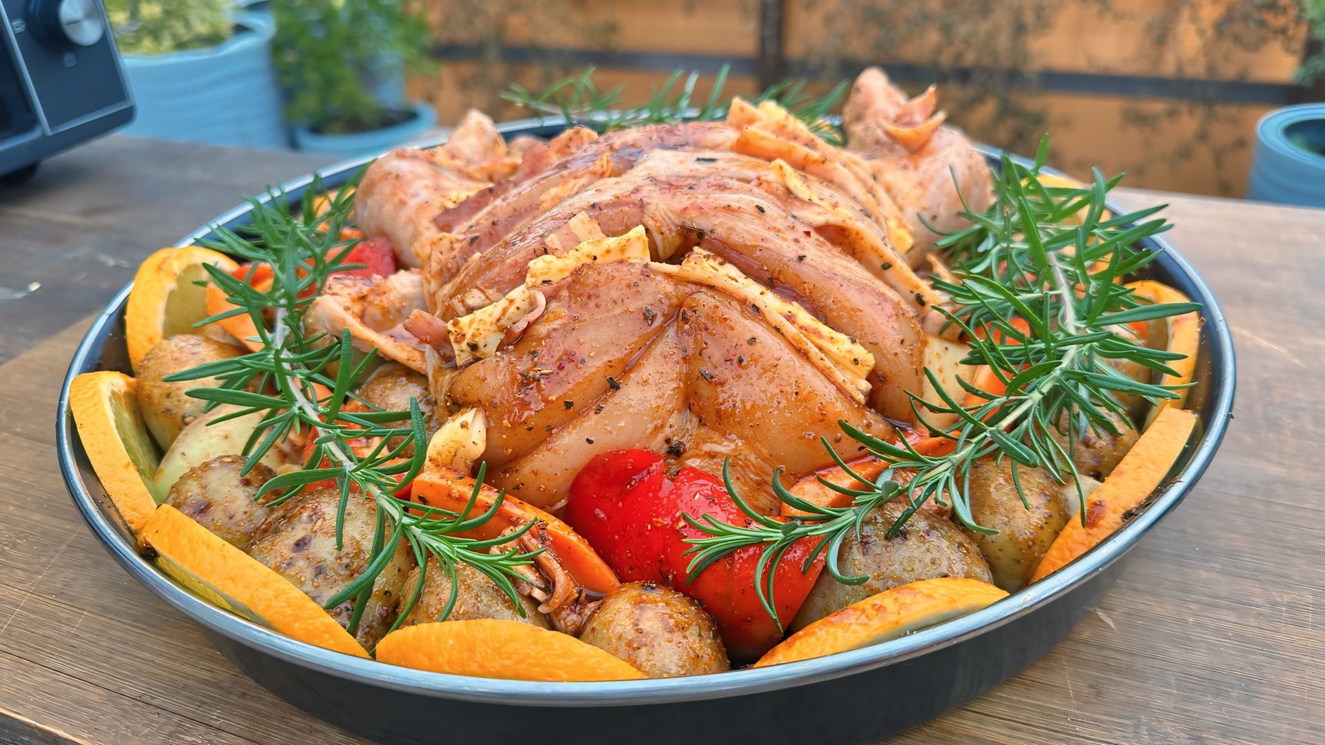 ГОТОВИМ БЛЮДО НА НОВОГОДНИЙ СТОЛ / НОВЫЙ ГОД В СОЧИ 2025 смотреть онлайн