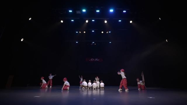 Танцевальная команда "Муравьишки" 4-6 лет (рук. Катков Павел) смотреть онлайн