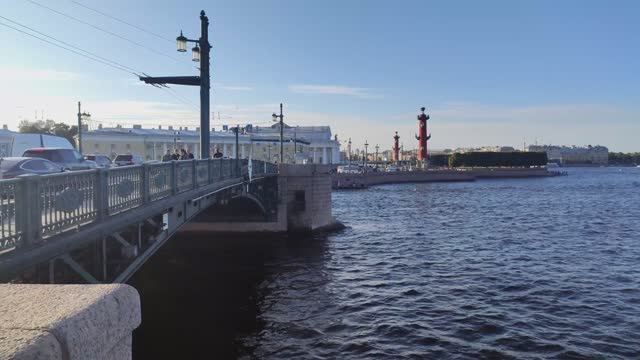 Дворцовый мост. смотреть онлайн