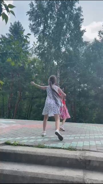 Танцуем под песню Малиновая лада GAYAZOV$ BROTHER$🔥