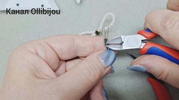 Как сделать чокер- бантик из бисера