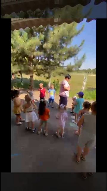 День рисования на асфальте смотреть онлайн