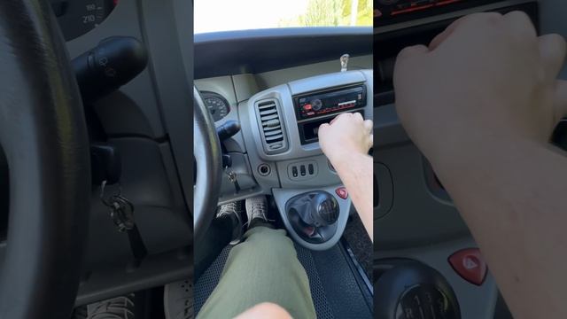 Рено трафик обзор