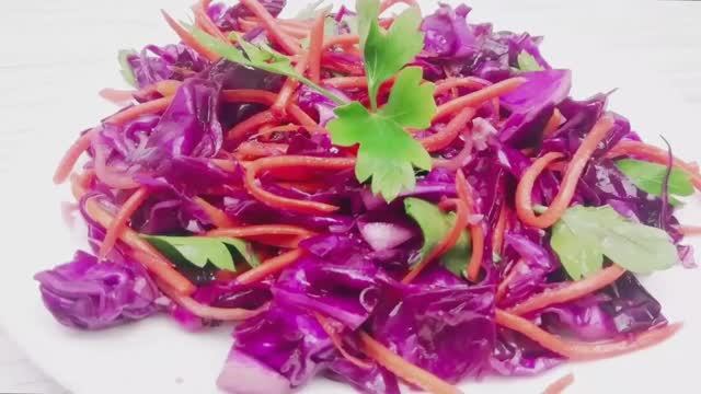 ХОЧЕТСЯ СЪЕСТ ВЕСЬ, ДО ЧЕГО ЖЕ ВКУСНО!Капуста КРАСНОКОЧАННАЯ По - КОРЕЙСКИ/Салаты по-корейски смотреть онлайн