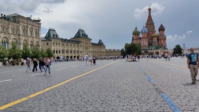 Москва прогулка по красной площади 2025 смотреть онлайн