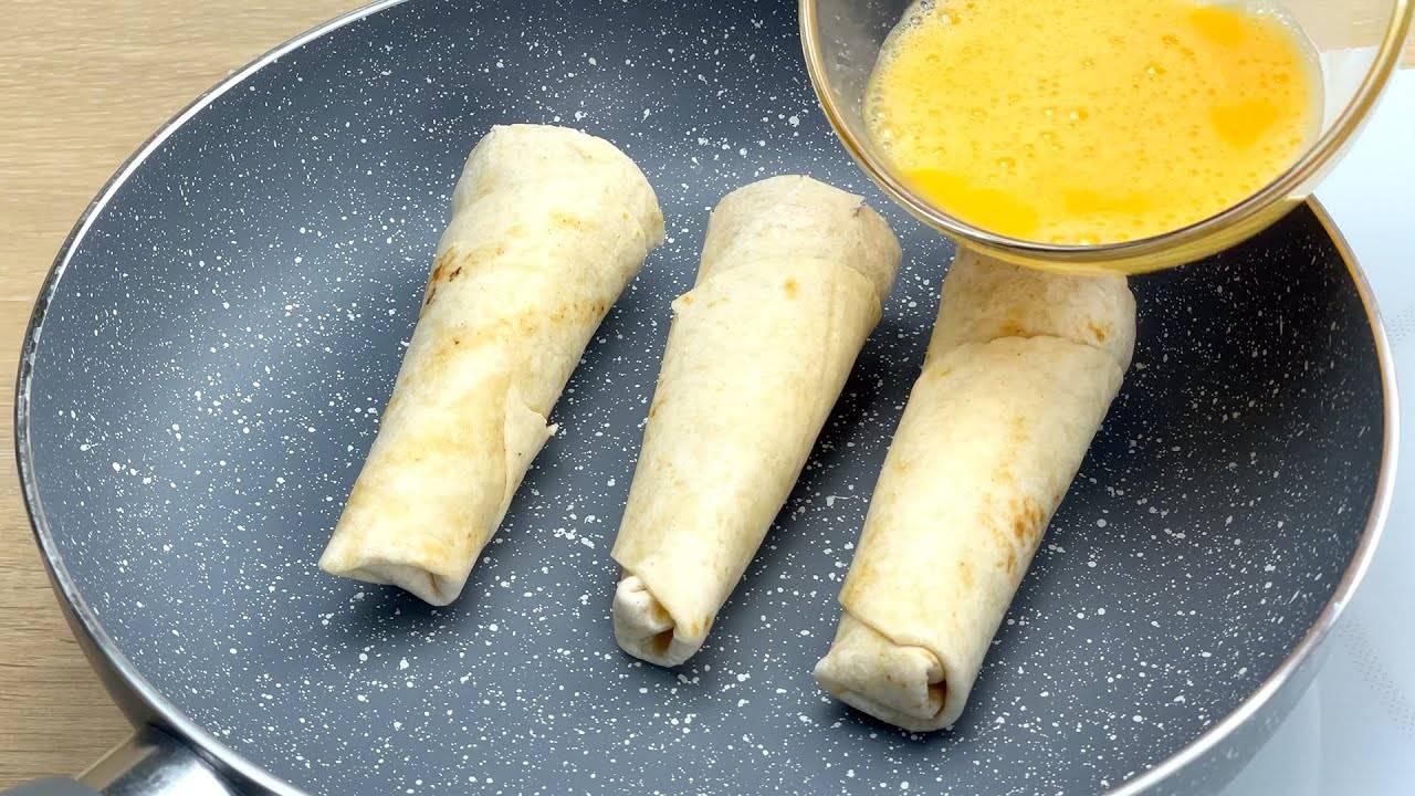 Просто заверните яйца в лаваш и результат будет восхитительным! Новый рецепт завтрака с яйцами