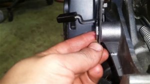 Что звенит в YAMAHA 9.9-15F и на китайских аналогах Причина звона на запущенном двигателе.