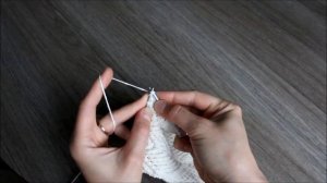 Перемещённые петли спицами на примере вязания фрагмента узора "Рельефные листья".