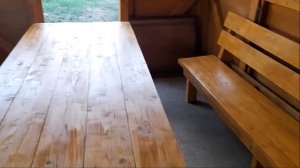 Стол и скамейка в беседку.