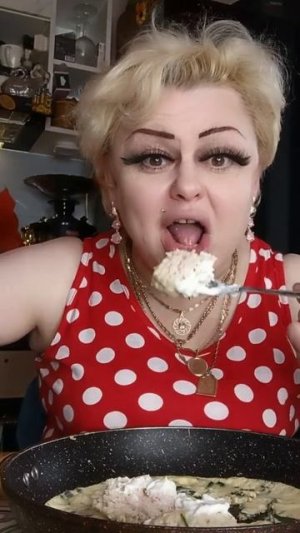 ВСЕМ ПРИВЕТ!)) у меня омлет!))