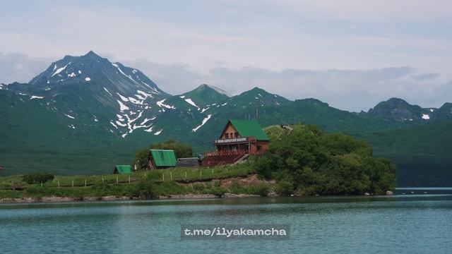 Куда не пускают туристов: редкие кадры заповедного озера с высоты! смотреть онлайн