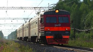 "Паломническая" ЭТ2М-028 сообщением Екатеринбург-Пасс. — Алапаевск следует через о.п. Встреча