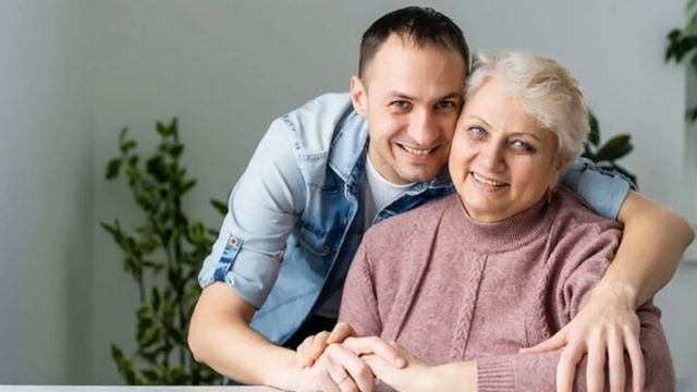 КАК МАМИНЫ, ГЛАЗА- сл Нины Ганькиной музыка исполняет Любовь Кузнецова баян. смотреть онлайн