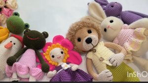 Много вязаных игрушек. Игрушки крючком.
