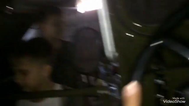 Заброшенное здания! Нашли секретный подвал с машинами