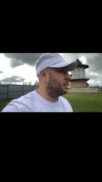 #зек выходит смотреть онлайн