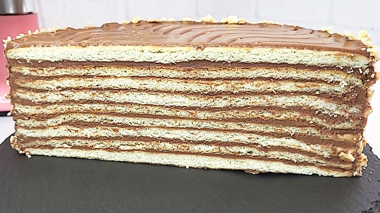 🌟 Шоколадный сметанный крем БЕЗ сливок и миксера — тает во рту и делается за 10 минут! 🍫 смотреть онлайн