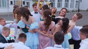 Выпускной школьный вальс. Выпускники 11 класса МОУ СОШ №5 г. Миллерово 2025