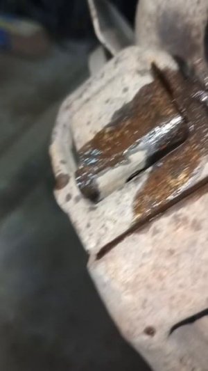 Гвоздики в тормозах на Ниве