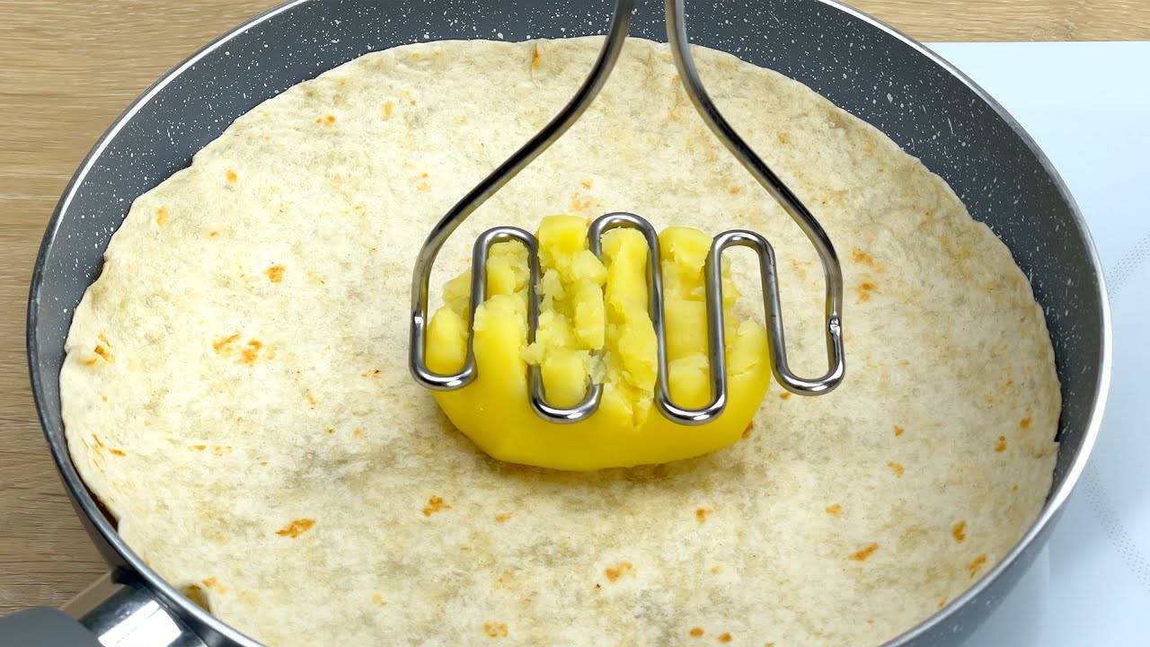 Выложите картофель на лаваш! Очень простой и вкусный завтрак