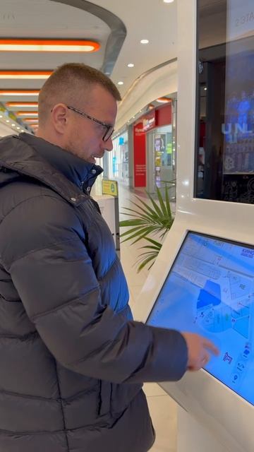 Навигация в ТРЦ Питер Радуга от Vitrend.pro смотреть онлайн