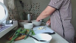 Проще но не дешевле. Как повезёт. Жизнь простых людей в деревне