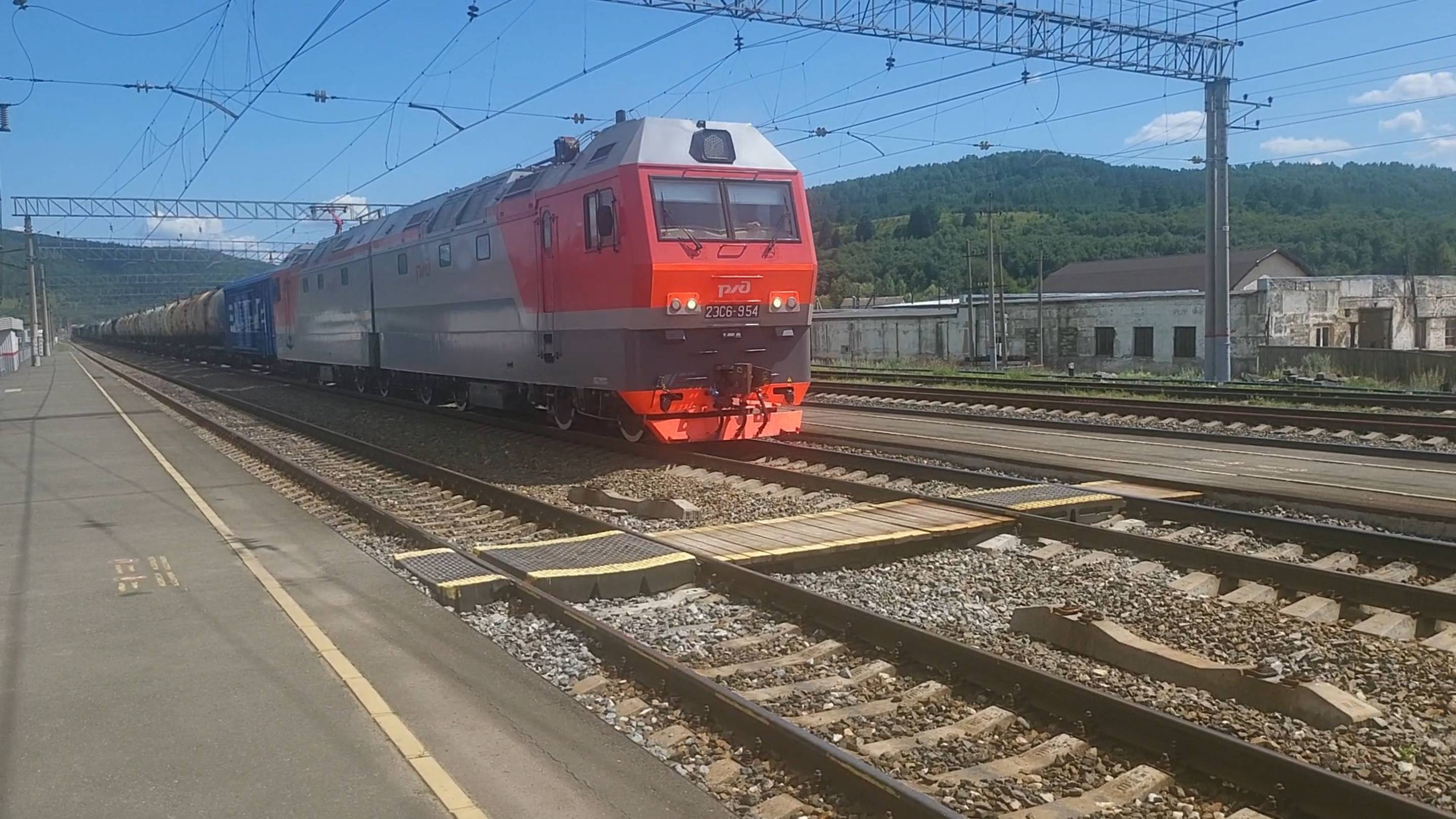 На станции Симская. Кбш.жд.