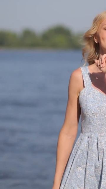 Девчонки молодцы! А по камушкам - Ансамбль Воскресение (1)_2 смотреть онлайн