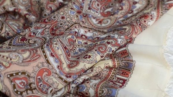 Платок шерстяной с шелковой бахромой "Русское золото", 529-8, 89x89 см #platki #beautiful #scarf