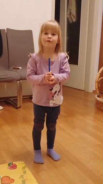 первый раз поет на немецком _самый малый агнец я_