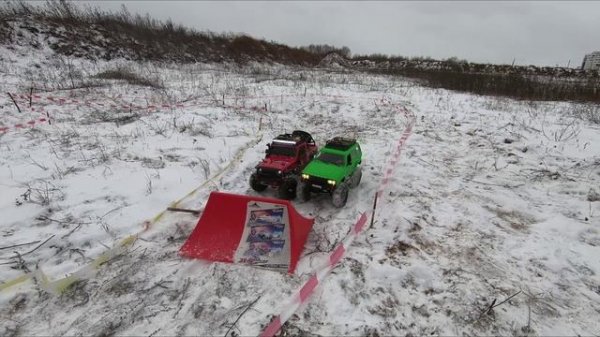 Гонки на RC внедорожниках по треку