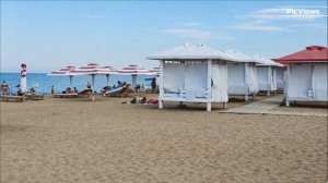 Крым Керчь Городской пляж сегодня 18 июля 2025. Море и погода в Крыму сейчас. Обстановка на пляже