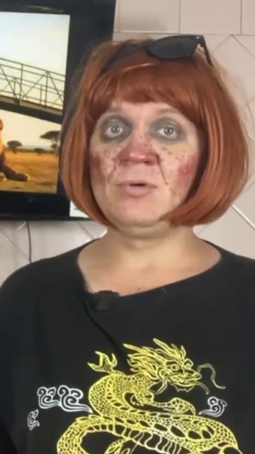 Татьяна Картавина о фото, где Олег Клыков уснул со львом Асланом смотреть онлайн