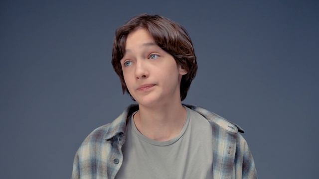 Миша Шульц - Видео-визитка на русском