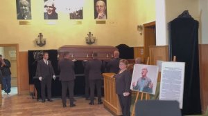 ЯРМОЛЬНИК , ВЫСОЦКИЙ , ТАРАСОВА , ВАЛЕРИЯ ГАЙ ГЕРМАНИКА … ЗВЁЗДЫ НА ПОХОРОНАХ АЛЕКСАНДРА МИТТЫ