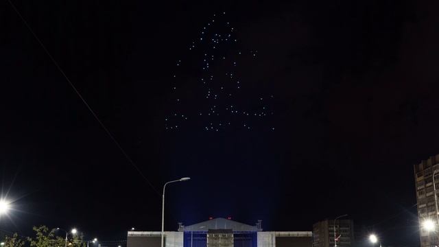 Открытие Архангельского моста в Череповце.
Шоу дронов на открытии моста. смотреть онлайн
