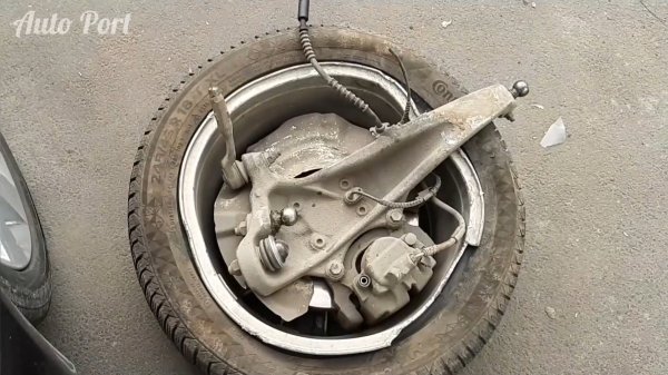 Подборка Жесть на СТО #36-37. Вырвало кулалак BMW 523i. Обрыв шатуна необычного ДВС. Скейт стукач!