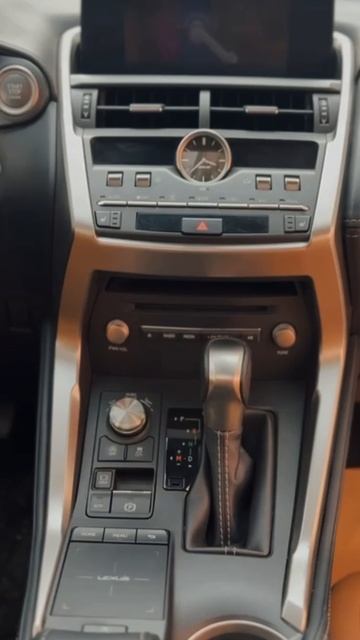 Lexus NX 200 смотреть онлайн