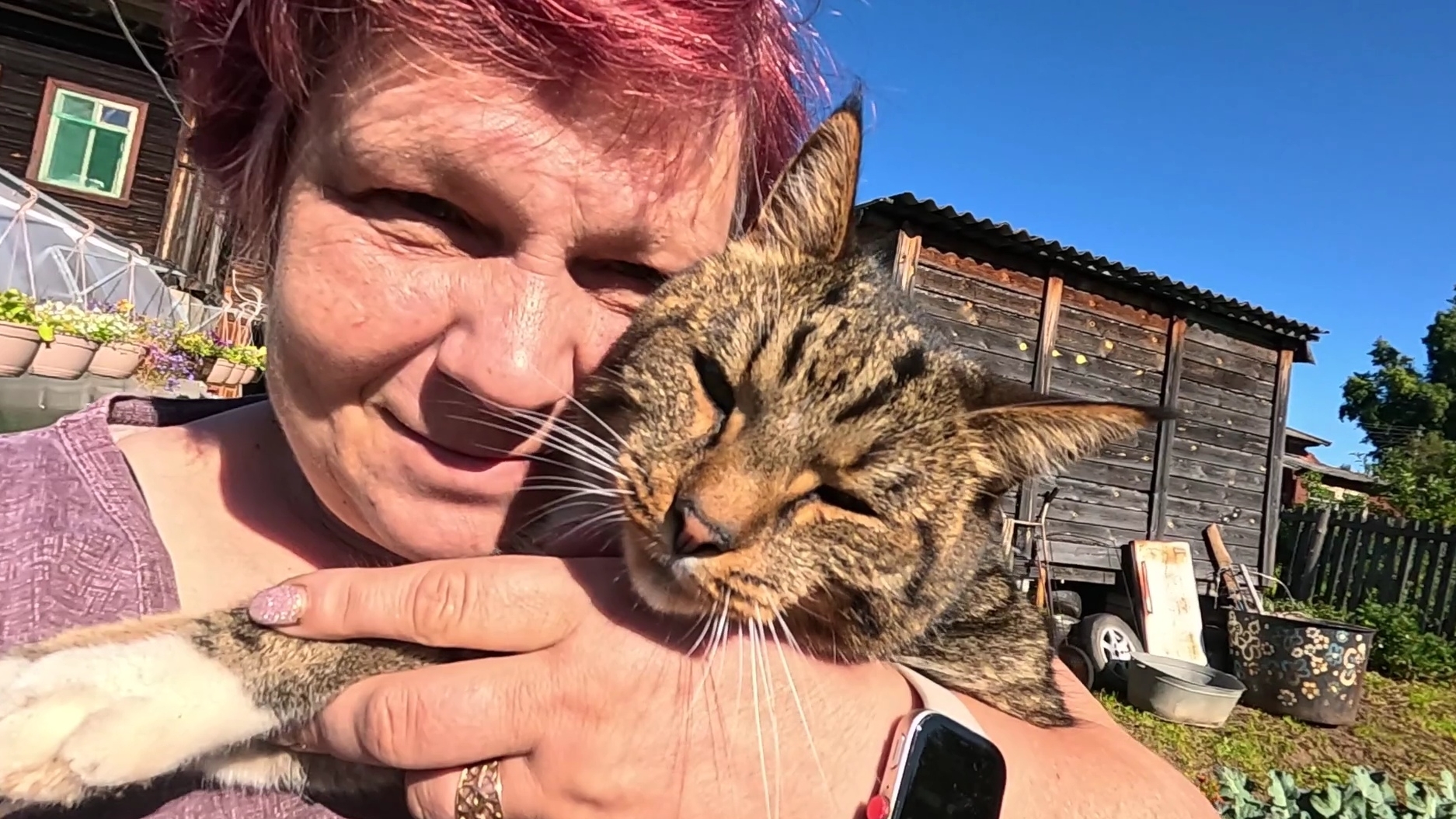 Любвеобильный он у меня... Это всё от безделья... смотреть онлайн