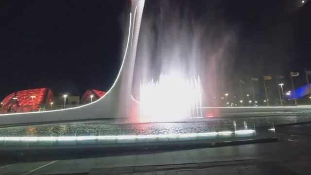 Поющие фонтаны в Олимпийском парке СОЧИ смотреть онлайн