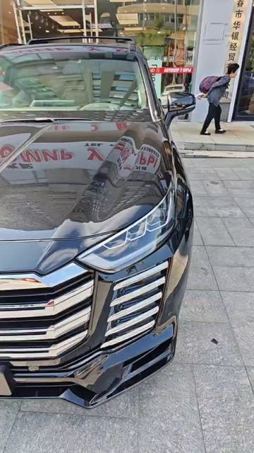 Новый Toyota Crown – для клиента