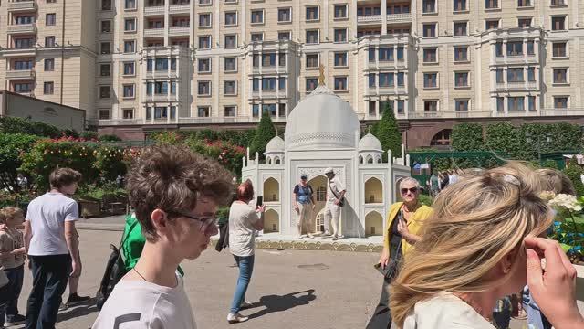 Прогулка по Москве | Красная площадь | Поездка в Москву | Москва 2025 смотреть онлайн