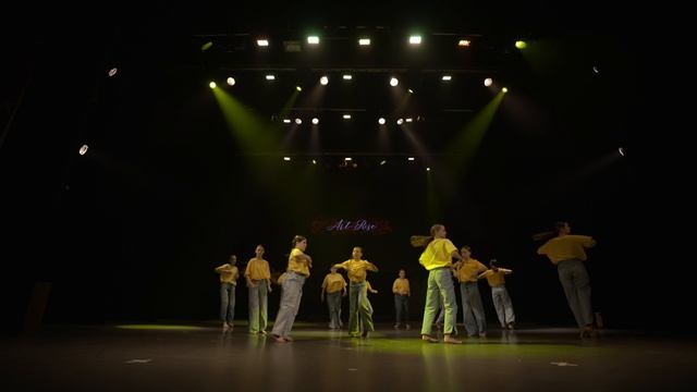 ХК "СказПро..." 11-13 лет "Миньоны" (рук. Ковальчук Руслан) смотреть онлайн