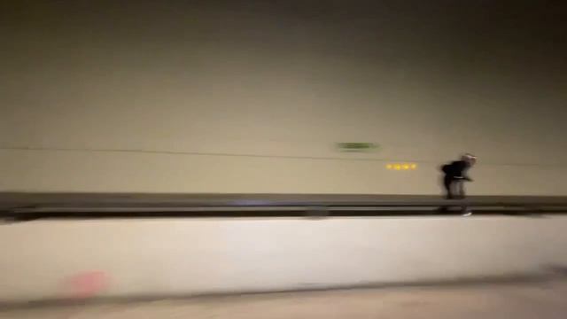 В Великобритании показали самый быстрый электросамокат в мире — The Turbo смотреть онлайн