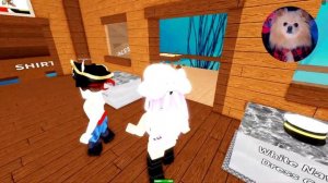 ЗЛАЯ РУСАЛКА В РОБЛОКС ! РУСАЛОЧКА НАПАЛА НА МЕНЯ В ROBLOX