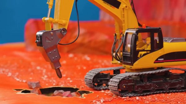 Экскаватор и молот вместе с друзьями ищут сокровища