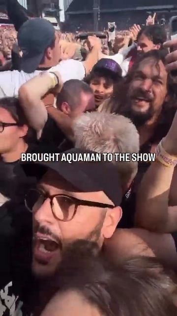 When Aquaman Enters the Pit… CHAOS Ensues смотреть онлайн